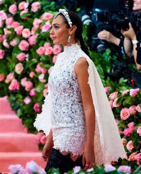 gal gadot wedding dress pictures.